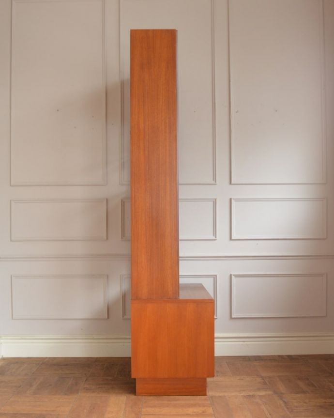 アンティークのキャビネット　アンティーク家具　G-planユニットキャビネット　横から見てもスッキリどこから見てもスッキリとしてステキなヴィンテージ。(x-1399-f)