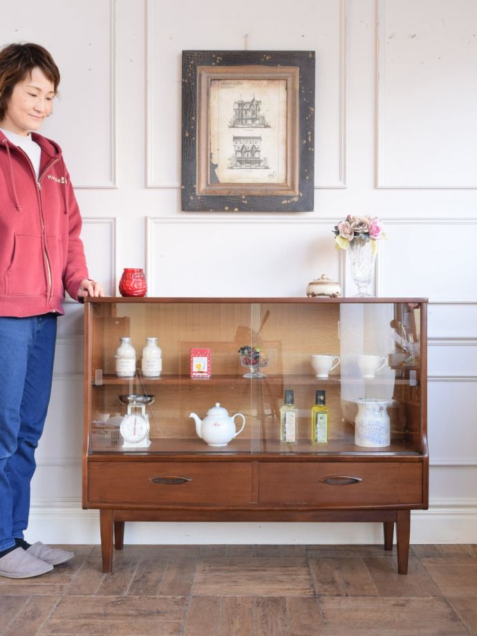 北欧スタイルのビンテージキャビネット