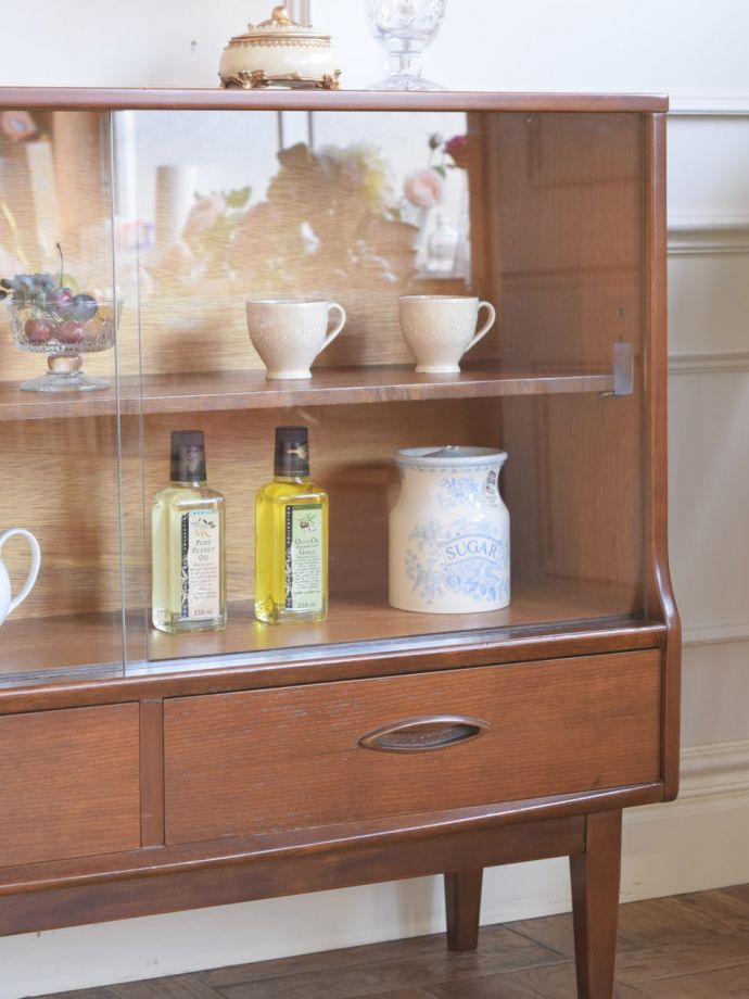 ビンテージキャビネットの扉