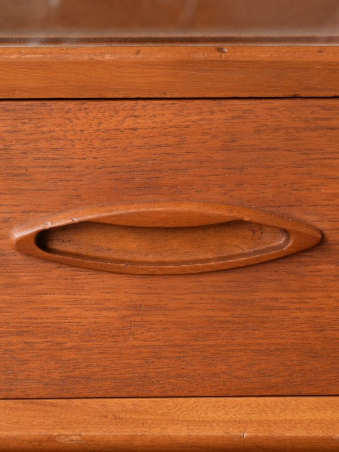 ビンテージキャビネットの取っ手