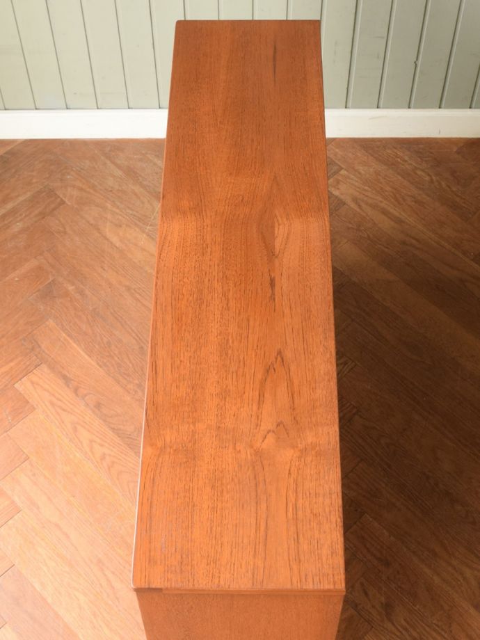 北欧キャビネットの天板