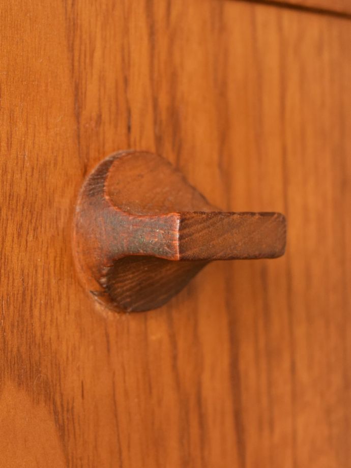 ビンテージキャビネットの取っ手