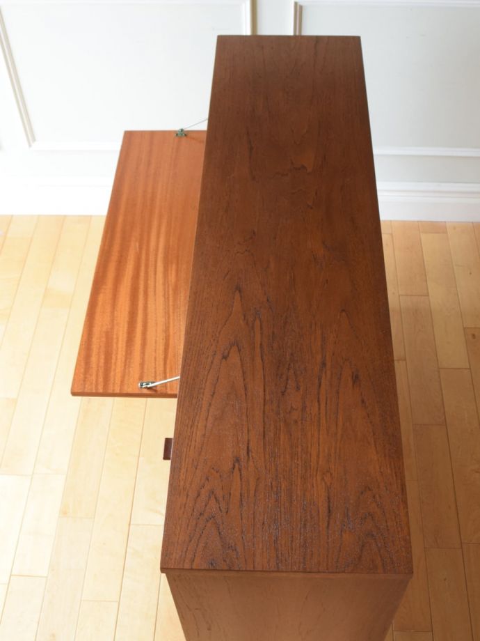 北欧キャビネットの天板