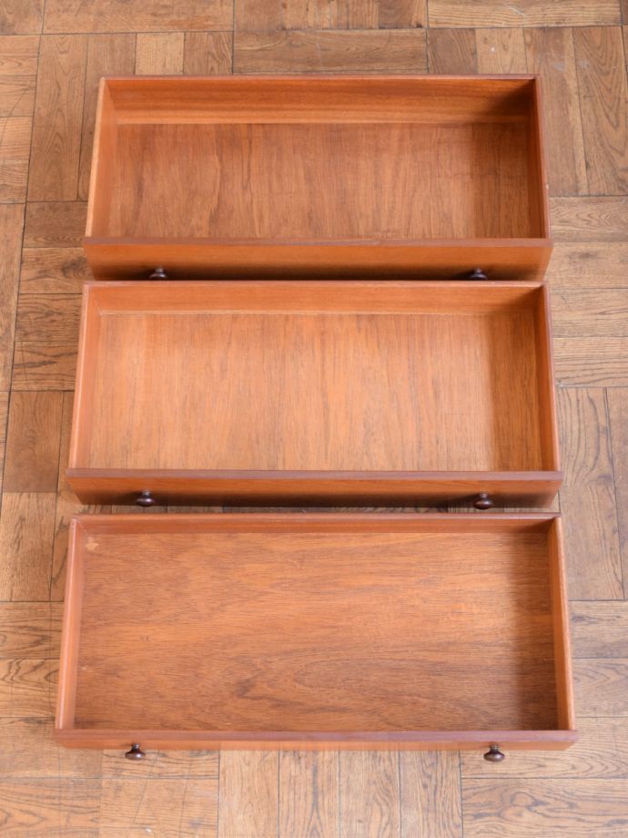 ビンテージビューローの引き出し