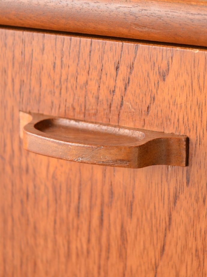 ビンテージキャビネットの取っ手