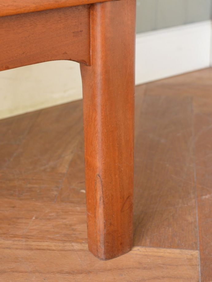 アンティーク家具の脚