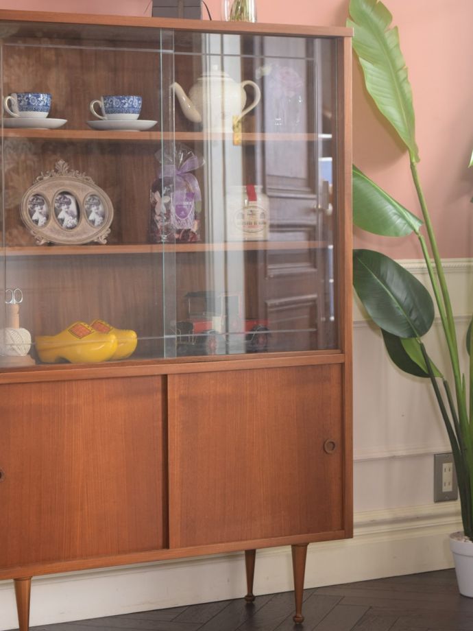 ビンテージキャビネットの扉