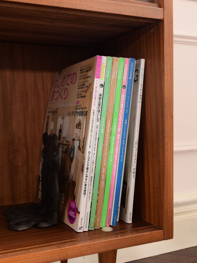 収納たっぷりのキャビネット