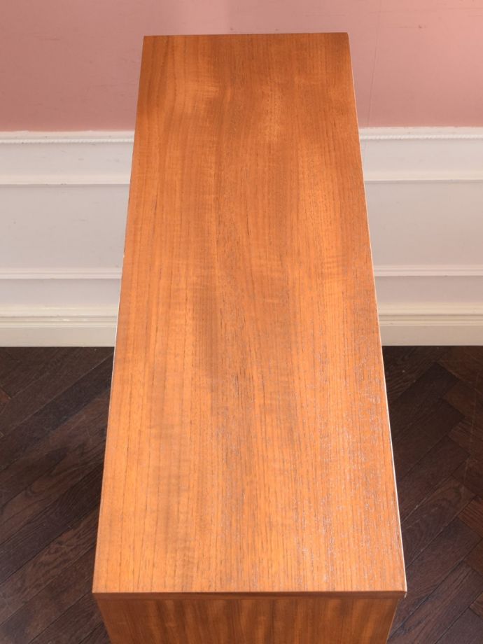 北欧キャビネットの天板