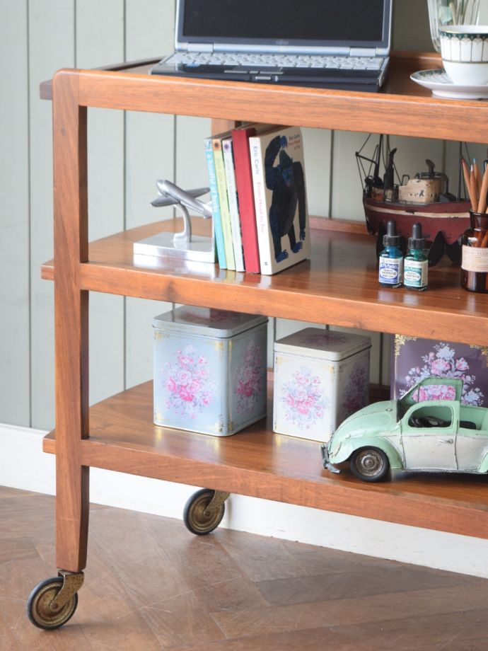 おしゃれなビンテージワゴン