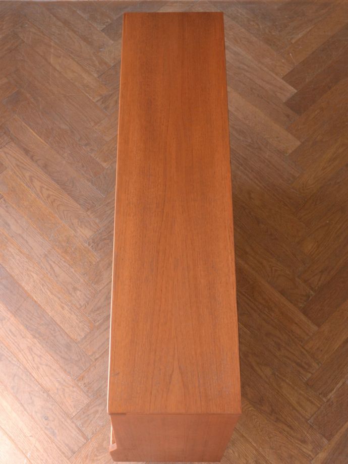 北欧キャビネットの天板