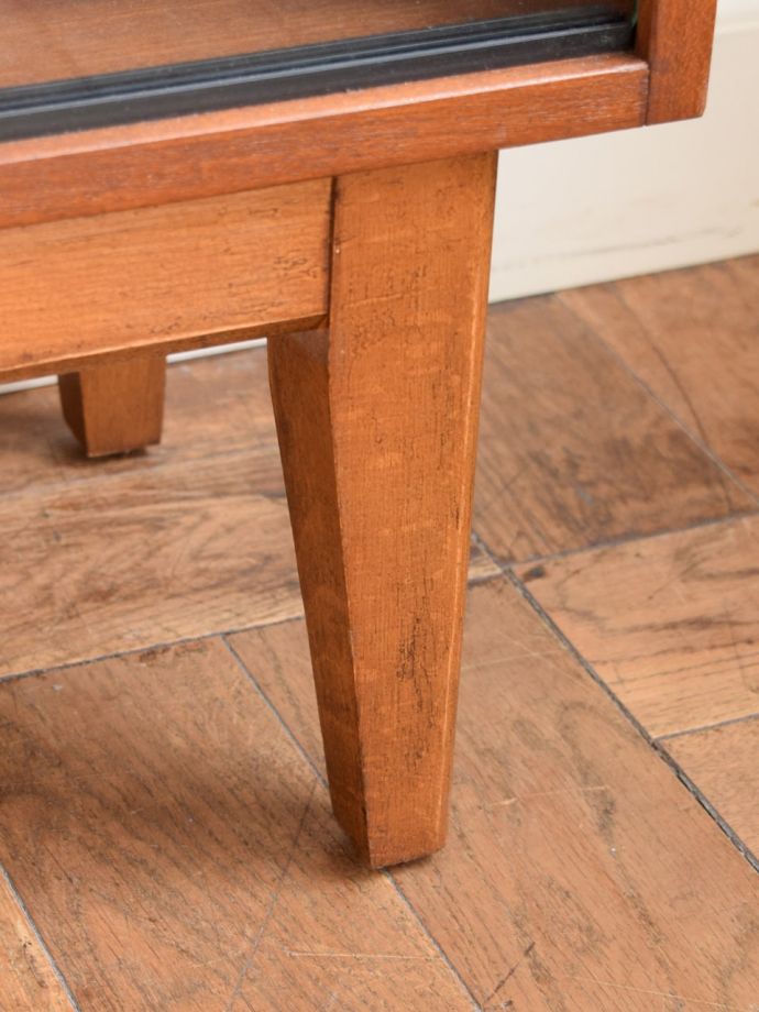 ビンテージ家具の脚