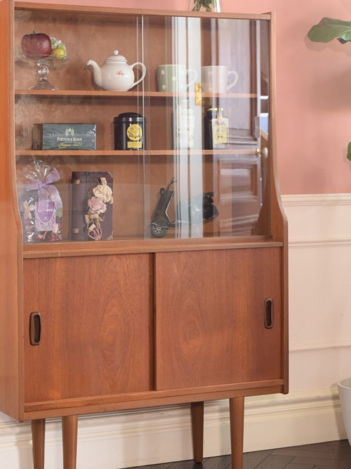 ビンテージキャビネットの扉