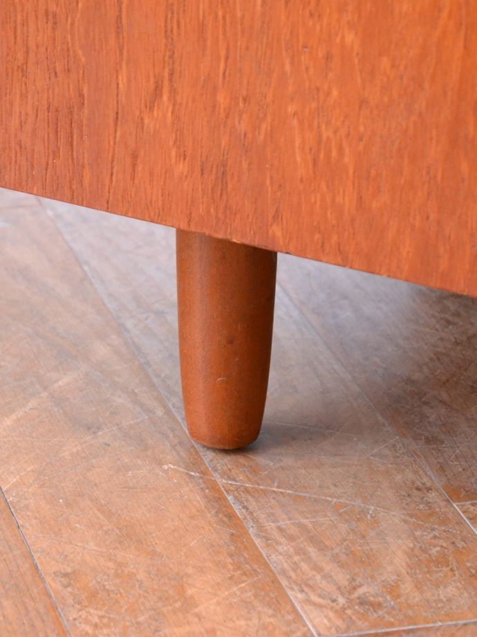 ビンテージ家具の脚