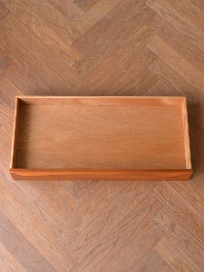 ビューローの引き出しの中