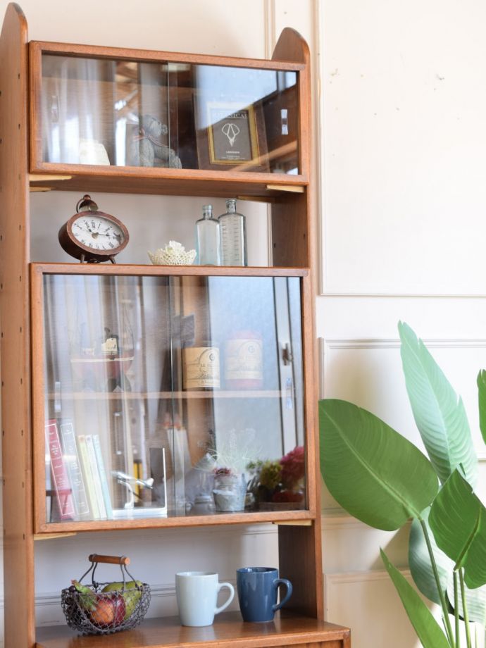 ビンテージキャビネットの扉