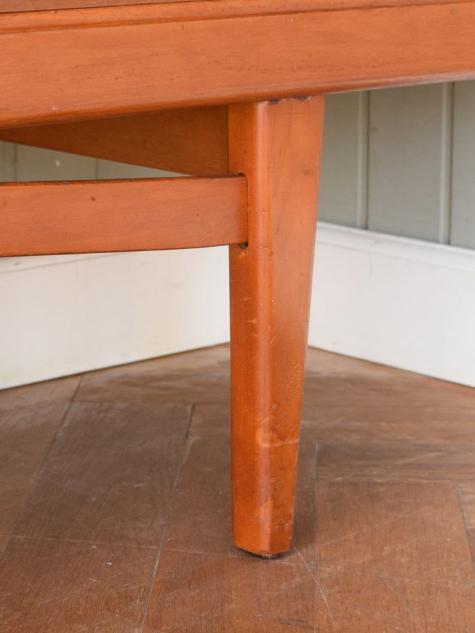 ビンテージ家具の脚