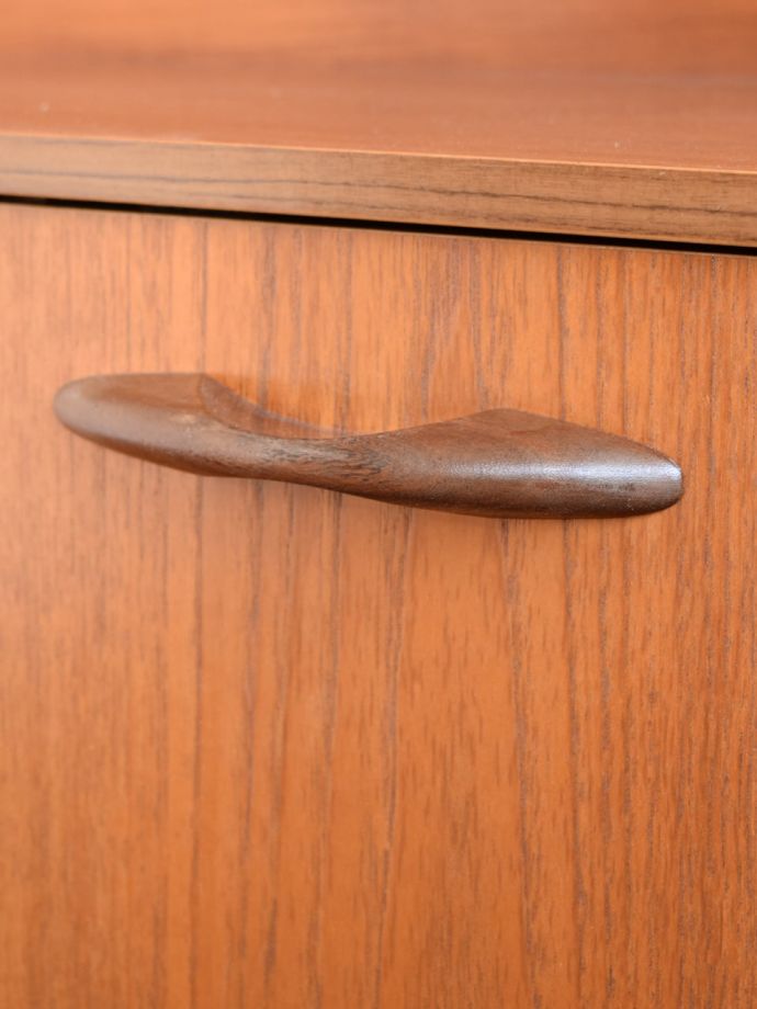 ビンテージキャビネットの取っ手
