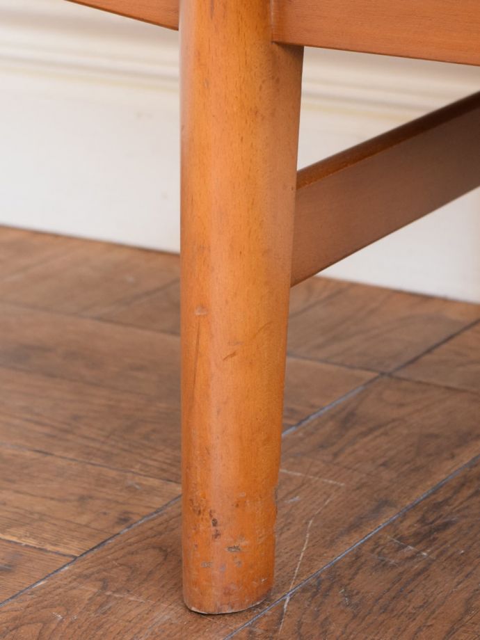 アンティーク家具の脚