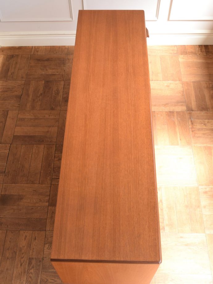 G-planのビンテージ家具の天板