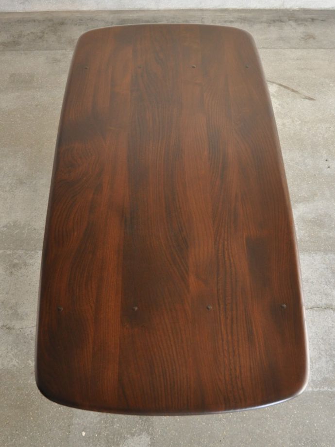 アーコールテーブルの天板