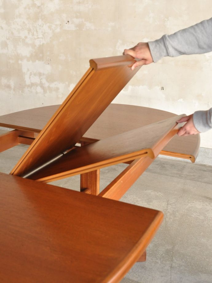 伸長式テーブルのサイズ変更方法