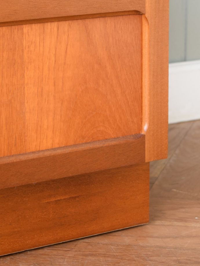 ビンテージ家具の脚