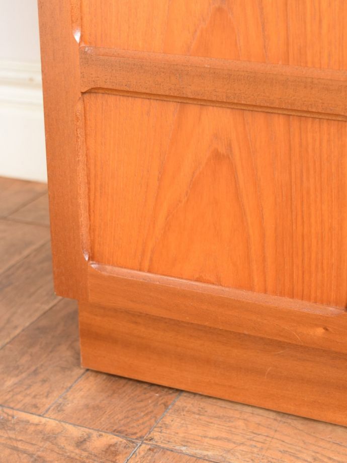 ビンテージ家具の脚