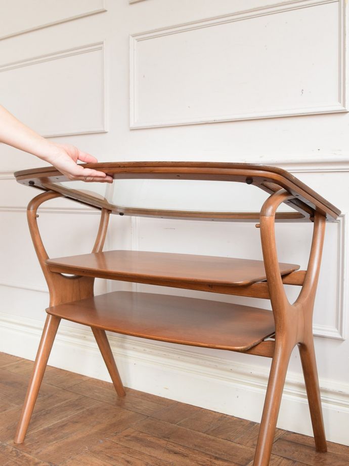 天板がトレイになっています。