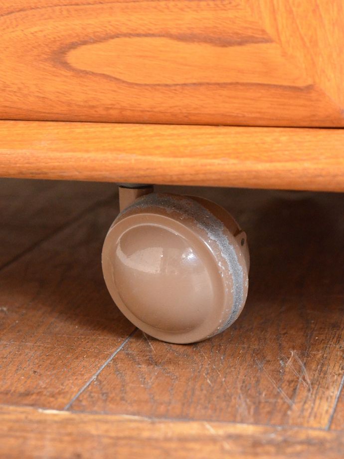 アンティーク家具の脚