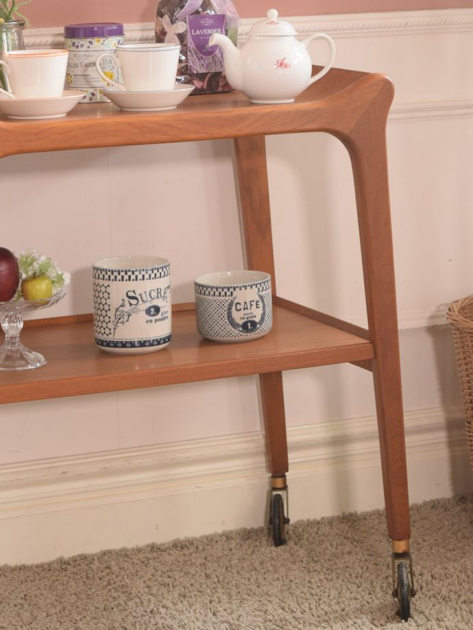 おしゃれなビンテージワゴン