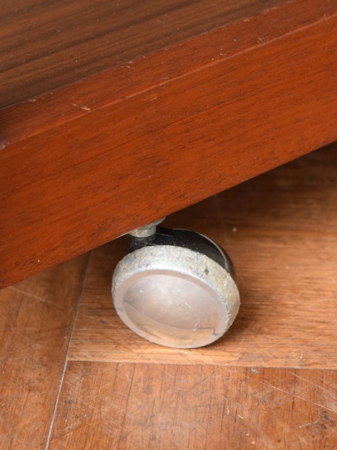 ビンテージワゴンの脚