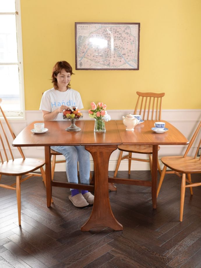 G-PLANのおしゃれなテーブル