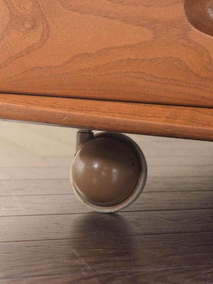 アーコールの家具の脚