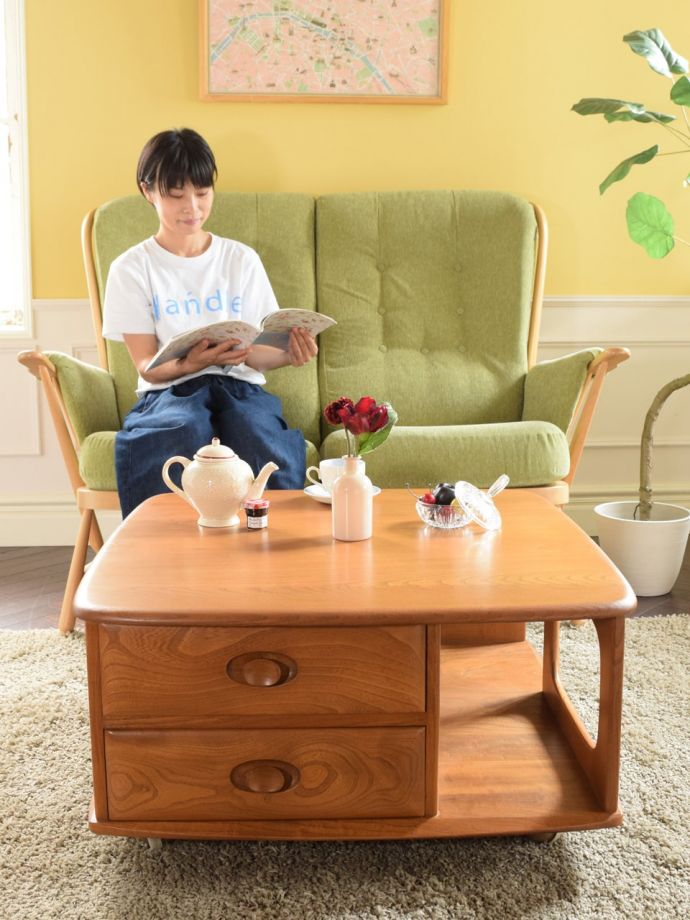 アーコールのコーヒーテーブル