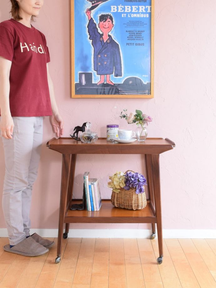 北欧スタイルのおしゃれなワゴン