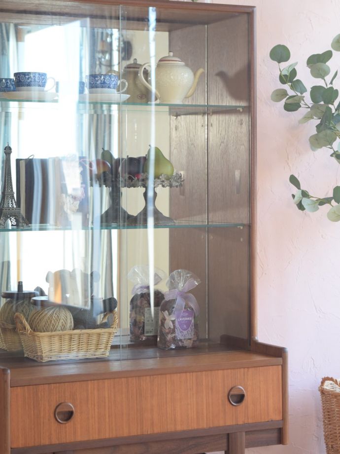 ビンテージキャビネットの扉