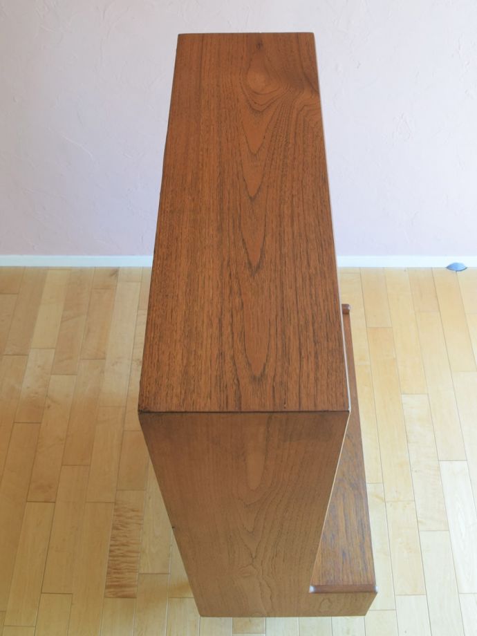 北欧キャビネットの天板