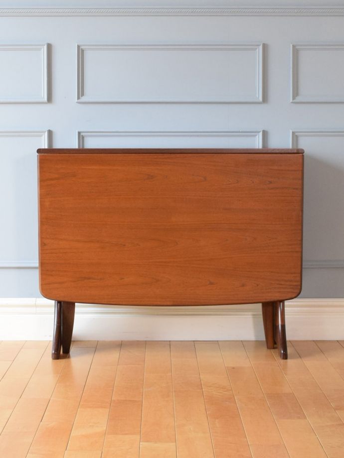 G-PLANのテーブルの反対側