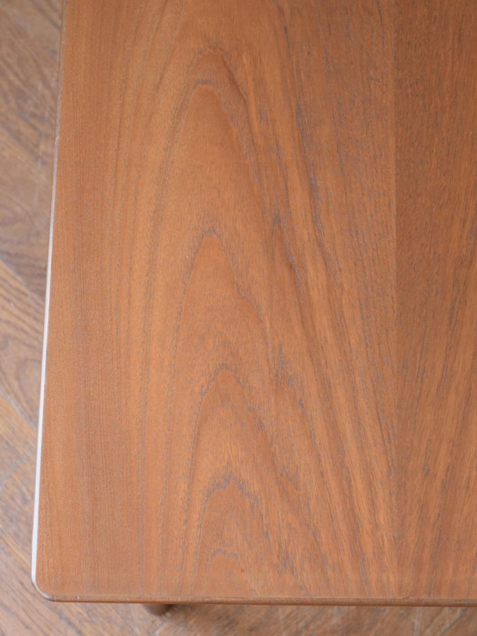 ヴィンテージ家具の天板