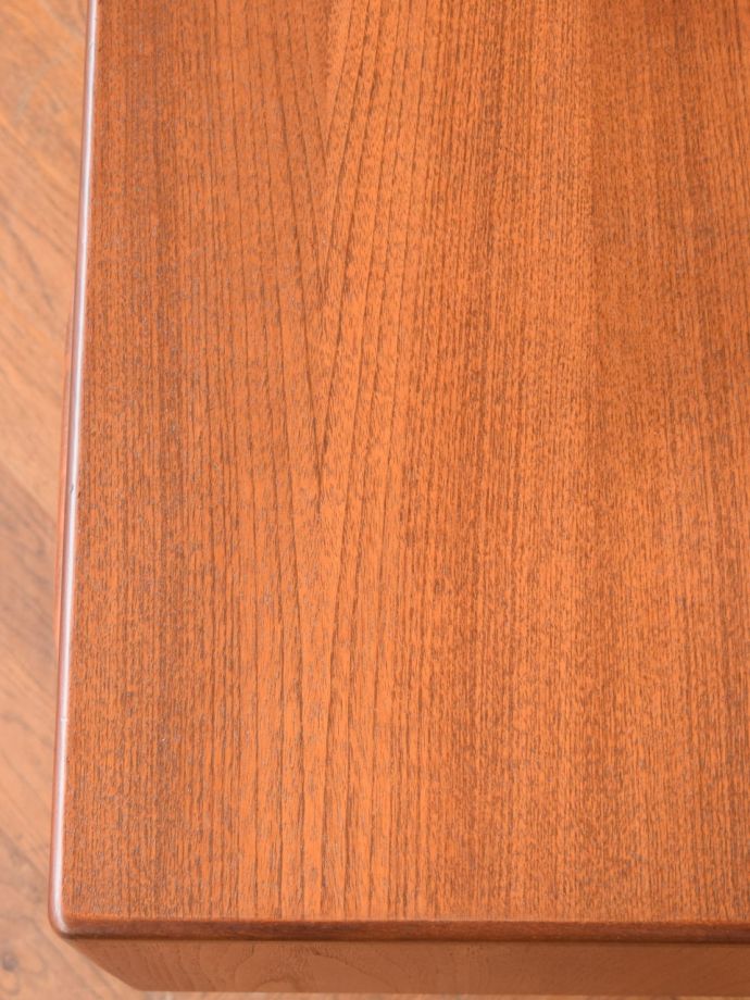 ビンテージドレッサーの天板