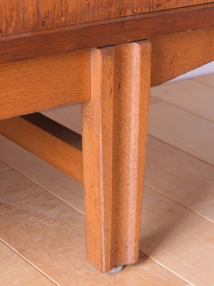 ビンテージ家具の脚