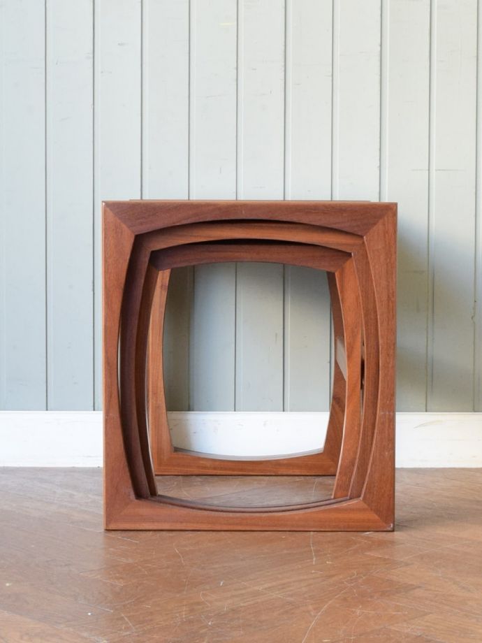 G-PLANのテーブルの側面