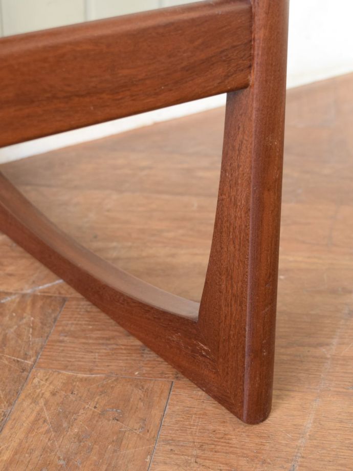 G-PLANのテーブルの足