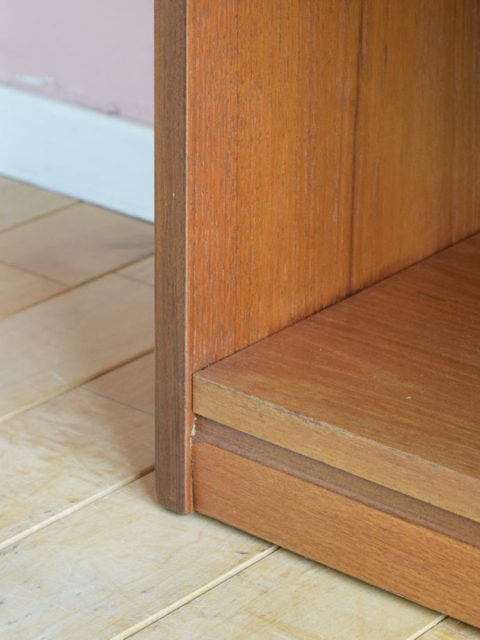 ヴィンテージ家具の脚