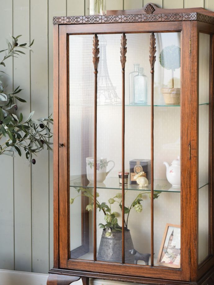 アンティークガラスの扉