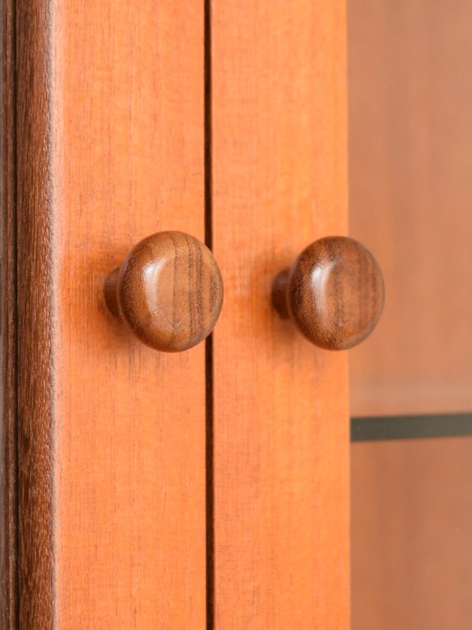 ビンテージ家具の木目