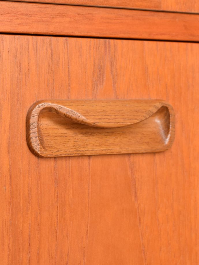 ビンテージキャビネットの取っ手