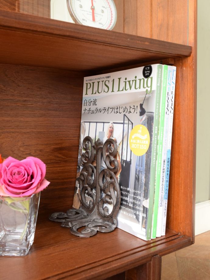 収納たっぷりのキャビネット