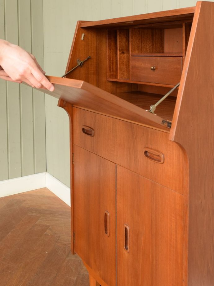 おしゃれな書斎デスク